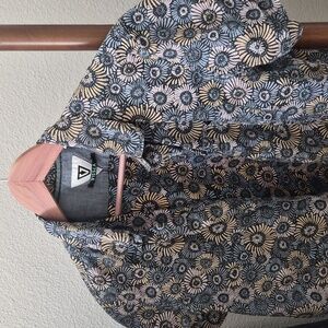 VISSLA Floral Burst Short Sleeve Shirt